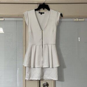 Women’s White Snap‎ Dress Size Medium